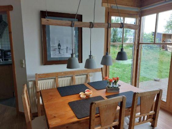 Kuckucksnest - Ferienwohnung Welschneudorf Bagian luar foto